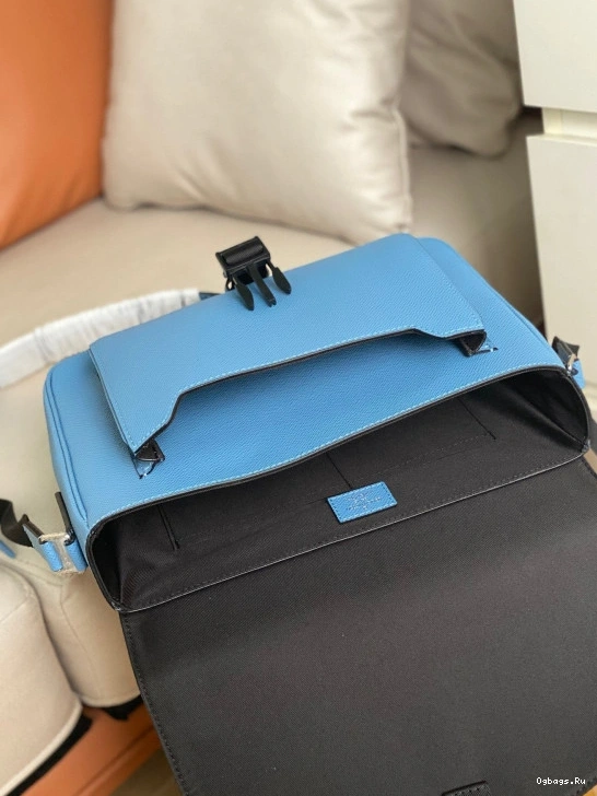 VUITTON NEW MESSENGER LOUIS 0118